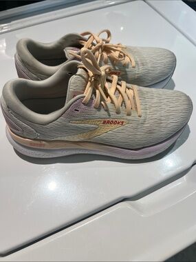 Brooks Women's Ghost 16 Athletic Shoes in Cream with Pink Accents
